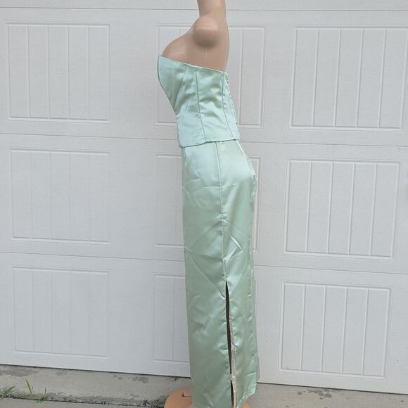 BRAND NEW BARI JAY TWO PIECE GOWN BACK ZIPPER CLOSURE WITH JEWEL STUDDED - Picture 8 of 16